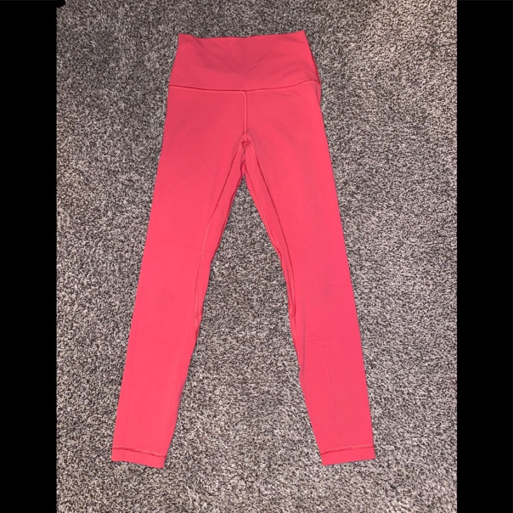 Lululemon hot pink 25” aligns
